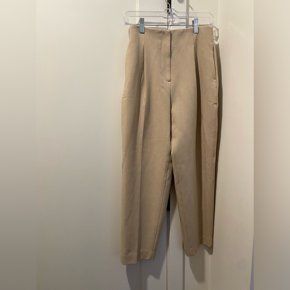 ZARA XS sand colored (beige / tan) high-wasted tapered fit pants with darts